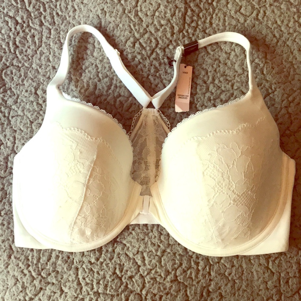 Victoria Secret Racerback Demi bra!
